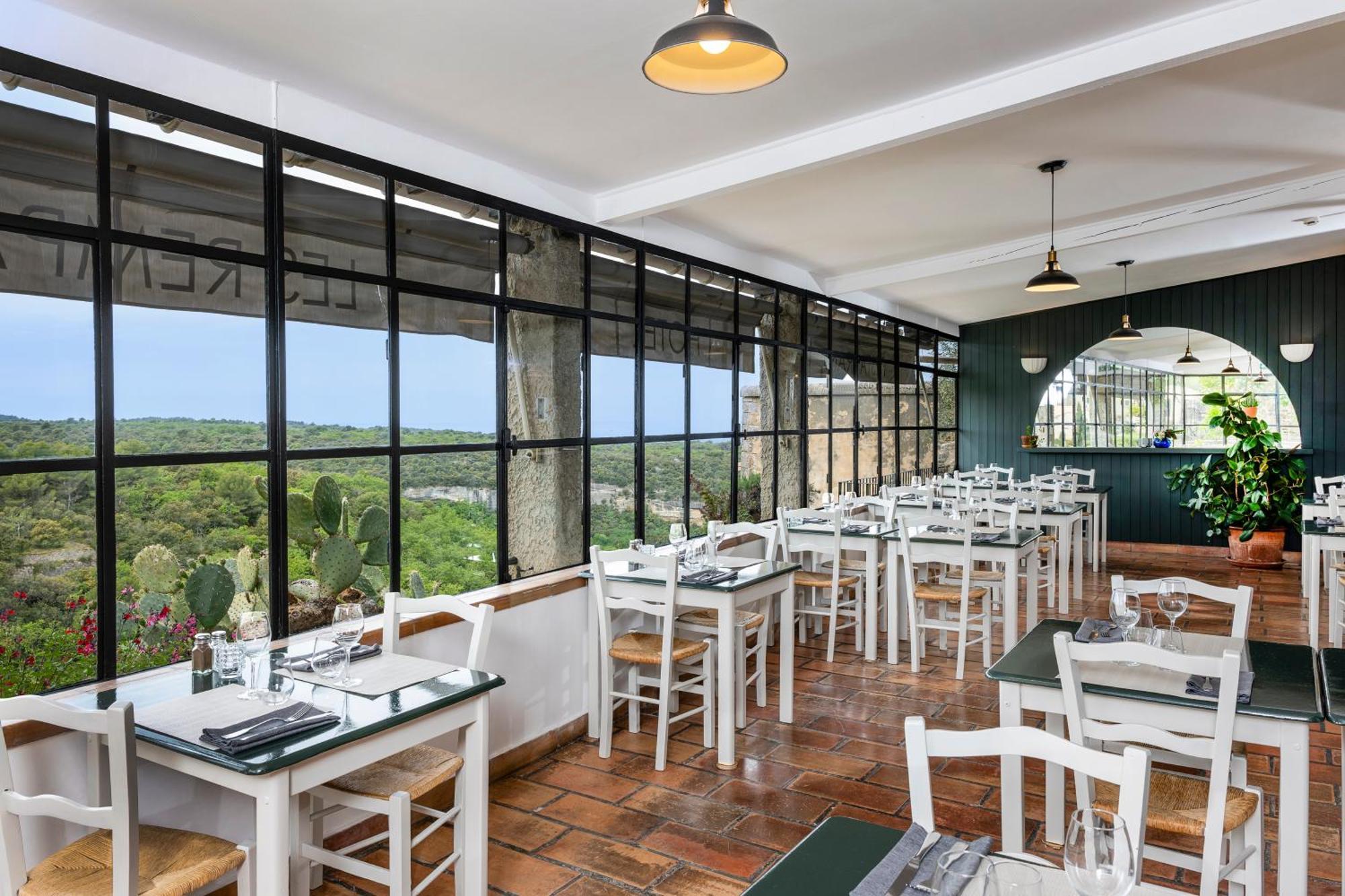 Hotel Restaurant Les Remparts Venasque Eksteriør bilde